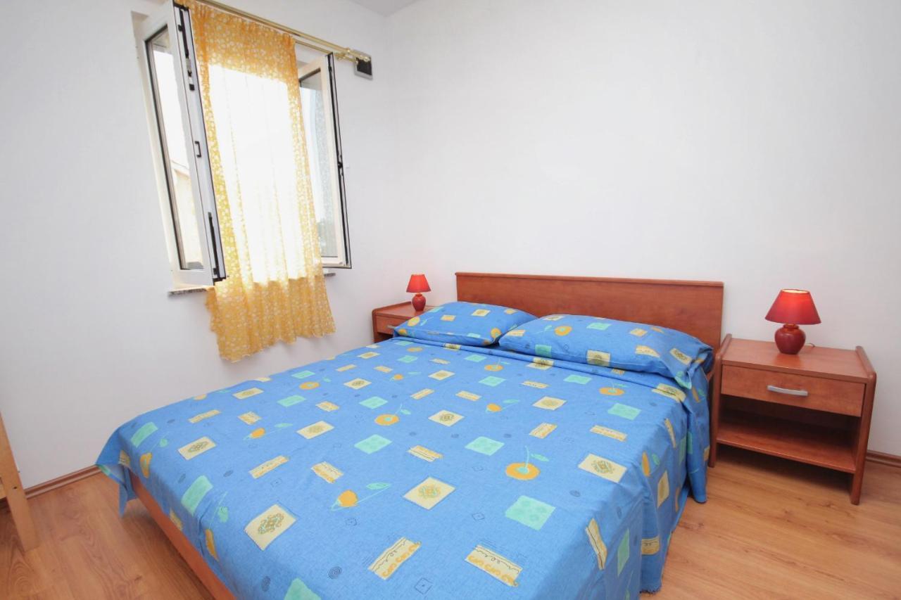 Apartments And Rooms With Parking Space Njivice, Krk - 5458 Exterior foto